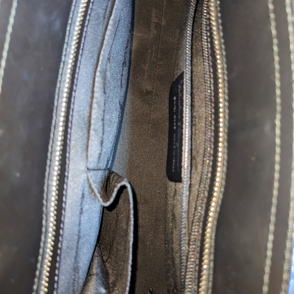 Salvatore Ferragamo | Gancini Italian Black Leather Women's Handbag - Picture 6 of 6